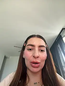 Snapshot of caralella chatting on July 2026 10:00:01 PM caralella online show from July 2026 10:00:01 PM