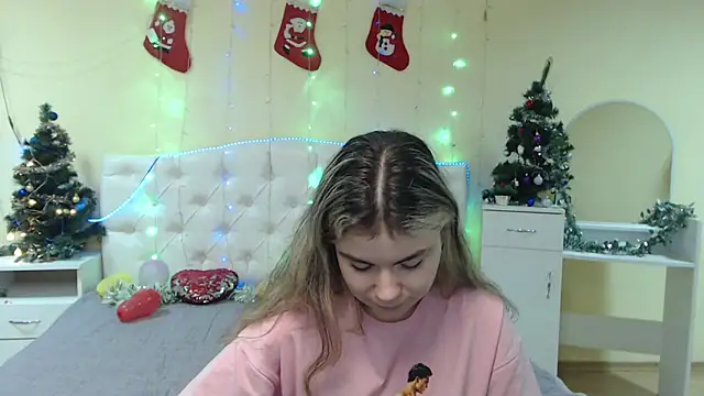 TinaRedly online show from January 2025 03:53:02 AM