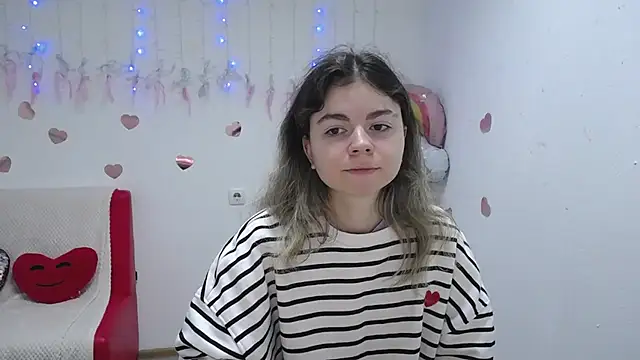 TinaRedly online show from September 2025 05:53:01 AM