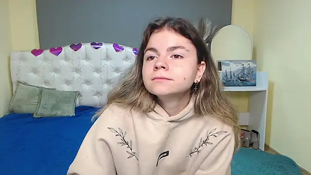 TinaRedly online show from September 2025 05:56:01 AM