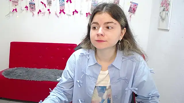TinaRedly online show from May 2026 05:50:02 PM