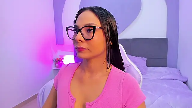 Snapshot of amira_cute2 chatting on June 2026 10:07:02 AM amira cute2 online show from June 2026 10:07:02 AM
