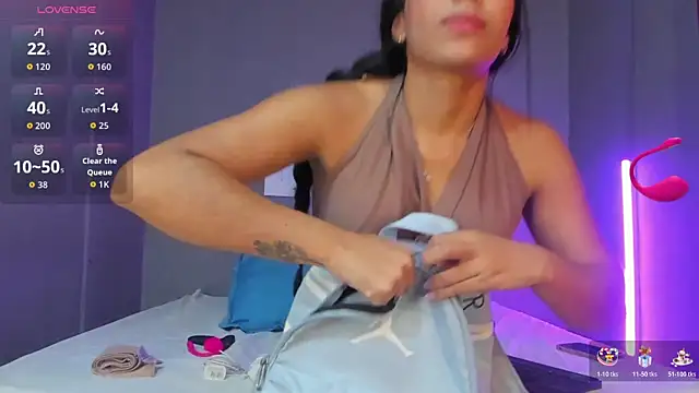 MadissonShakur online show from November 2025 05:12:02 PM