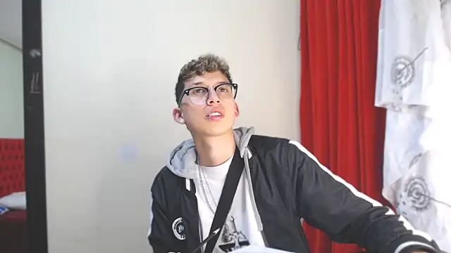  Thomas hot  online show from January 2025 10:16:02 PM