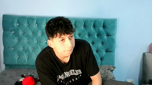  Thomas hot  online show from January 2026 04:37:02 AM