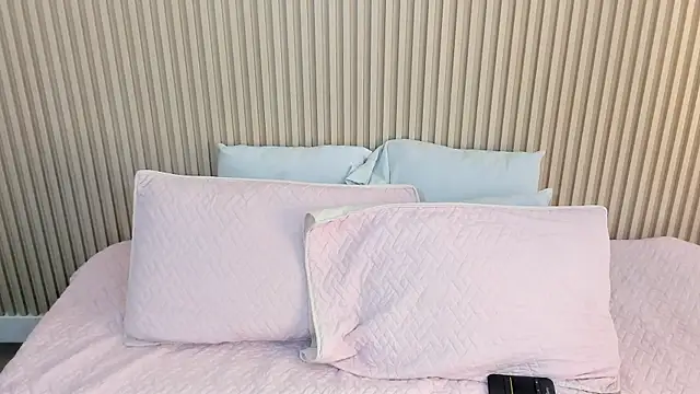 charlottebrowns  online show from January 2026 01:25:02 PM