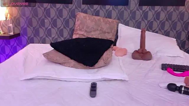 SharomRoss online show from February 2025 06:26:02 PM