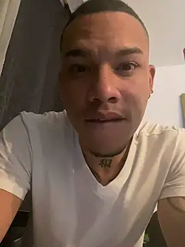 Osiiriis online show from February 2025 11:42:02 PM