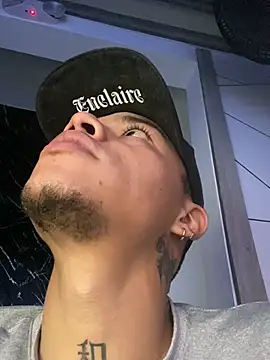 Osiiriis online show from February 2025 10:59:02 AM