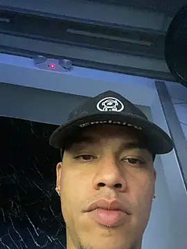 Osiiriis online show from February 2025 07:09:01 PM