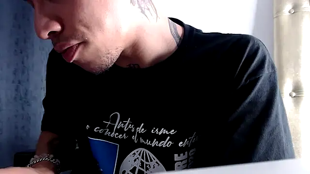 Osiiriis online show from March 2025 04:58:01 AM