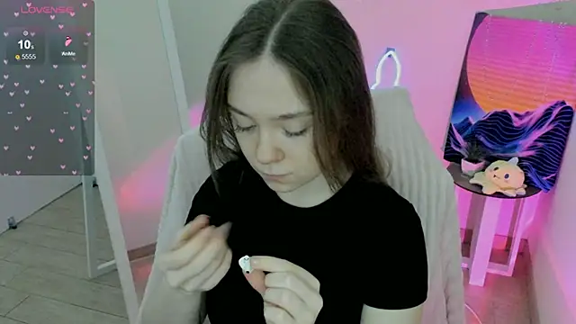 Snapshot of Florence_meow chatting on February 2025 07:54:02 AM Florence meow online show from February 2025 07:54:02 AM