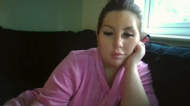 Snapshot of magical_mia chatting on January 2025 10:34:01 AM magical mia online show from January 2025 10:34:01 AM