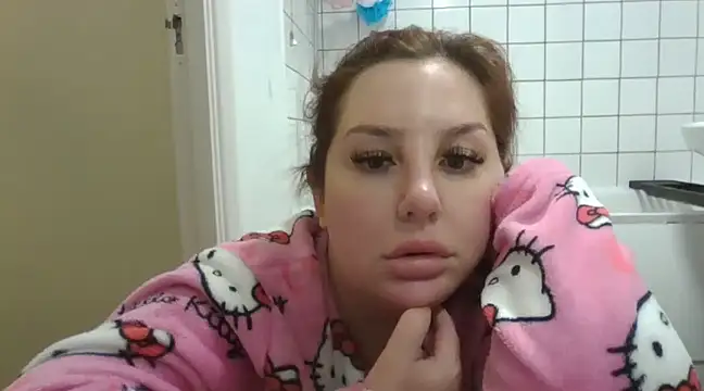 Snapshot of magical_mia chatting on February 2025 02:13:01 PM magical mia online show from February 2025 02:13:01 PM