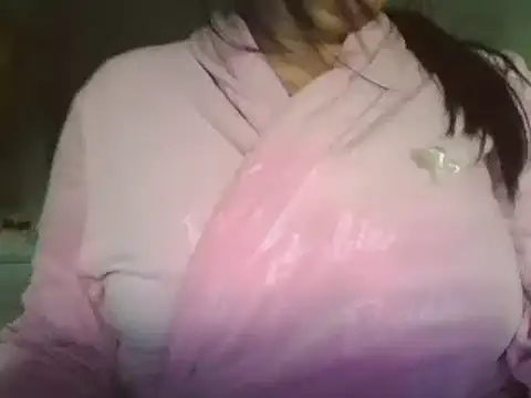 Snapshot of magical_mia chatting on March 2025 05:05:01 PM magical mia online show from March 2025 05:05:01 PM