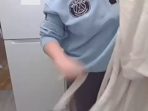 Snapshot of magical_mia chatting on March 2025 06:37:02 PM magical mia online show from March 2025 06:37:02 PM