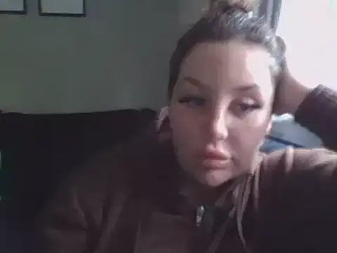 Snapshot of magical_mia chatting on March 2025 11:42:01 AM magical mia online show from March 2025 11:42:01 AM