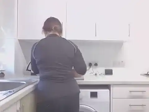 Snapshot of magical_mia chatting on March 2025 09:17:02 AM magical mia online show from March 2025 09:17:02 AM