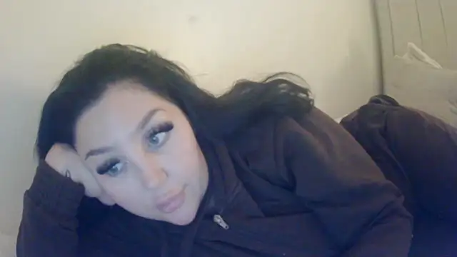 Snapshot of magical_mia chatting on October 2025 08:50:02 PM magical mia online show from October 2025 08:50:02 PM