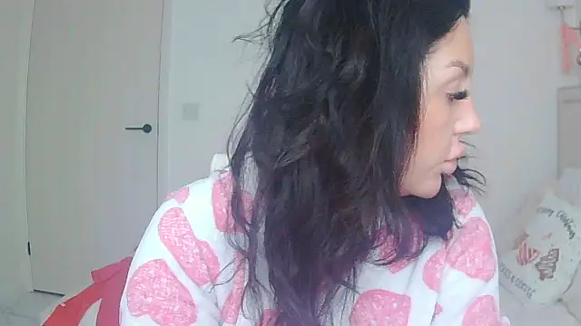 Snapshot of magical_mia chatting on November 2025 10:29:01 AM magical mia online show from November 2025 10:29:01 AM