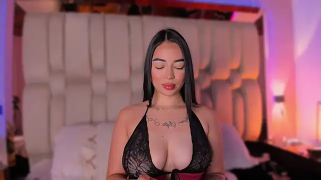 Snapshot of AnthonellaSweet chatting on October 2025 11:20:02 AM AnthonellaSweet online show from October 2025 11:20:02 AM