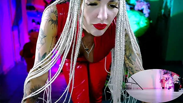 Snapshot of MonicaMaxwel chatting on December 2025 10:46:02 AM MonicaMaxwel online show from December 2025 10:46:02 AM