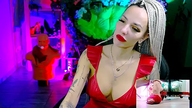 Snapshot of MonicaMaxwel chatting on December 2025 11:16:02 AM MonicaMaxwel online show from December 2025 11:16:02 AM