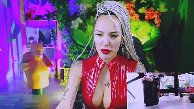 Snapshot of MonicaMaxwel chatting on January 2026 10:50:01 AM MonicaMaxwel online show from January 2026 10:50:01 AM