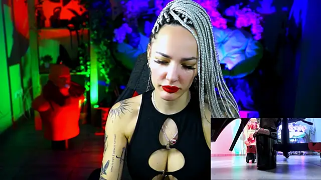 Snapshot of MonicaMaxwel chatting on January 2026 11:15:02 AM MonicaMaxwel online show from January 2026 11:15:02 AM