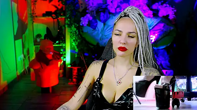 Snapshot of MonicaMaxwel chatting on January 2026 11:15:02 AM MonicaMaxwel online show from January 2026 11:15:02 AM