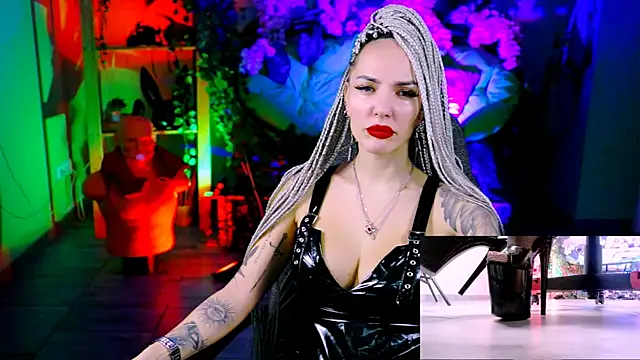 Snapshot of MonicaMaxwel chatting on January 2026 10:52:02 AM MonicaMaxwel online show from January 2026 10:52:02 AM