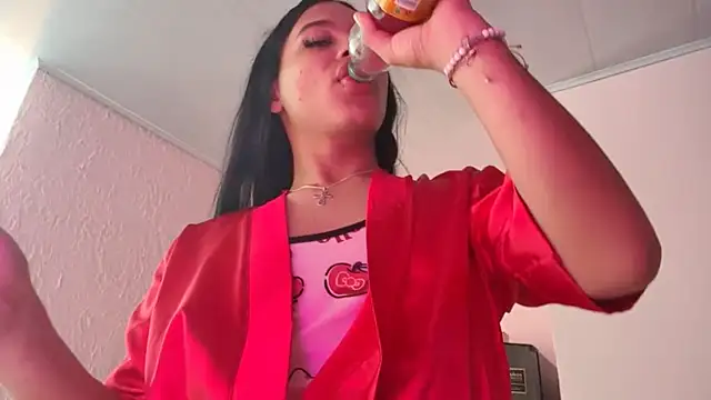 Snapshot of Samys_World chatting on January 2025 06:59:02 PM Samys World online show from January 2025 06:59:02 PM