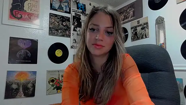 molly witha chance online show from January 2025 02:25:01 AM