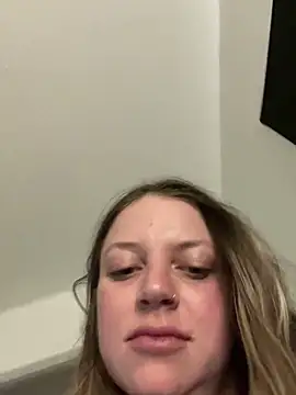 molly witha chance online show from February 2025 10:21:01 PM