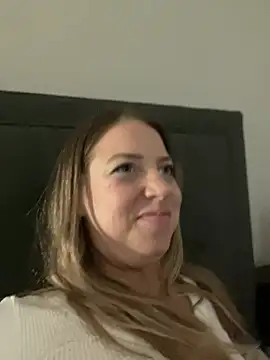 molly witha chance online show from February 2025 03:37:01 AM