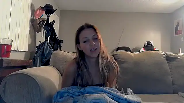 molly witha chance online show from September 2025 12:54:02 AM