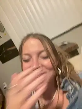 molly witha chance online show from September 2025 09:55:02 AM