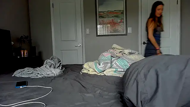 molly witha chance online show from October 2025 05:53:02 PM