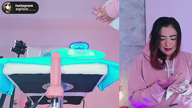 Angelst   online show from November 2025 06:01:01 AM