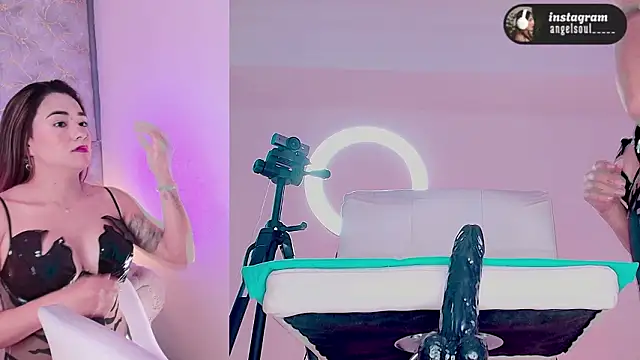 Angelst   online show from March 2026 08:20:01 AM