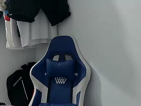 Snapshot of ElSexyPerson chatting on November 2025 07:38:02 PM ElSexyPerson online show from November 2025 07:38:02 PM