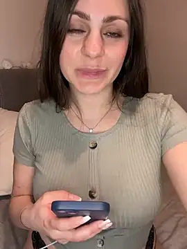 Snapshot of Loella-Rose chatting on March 2025 08:42:01 PM Loella-Rose online show from March 2025 08:42:01 PM