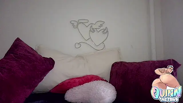 quinnmariexo online show from November 2025 05:57:01 PM