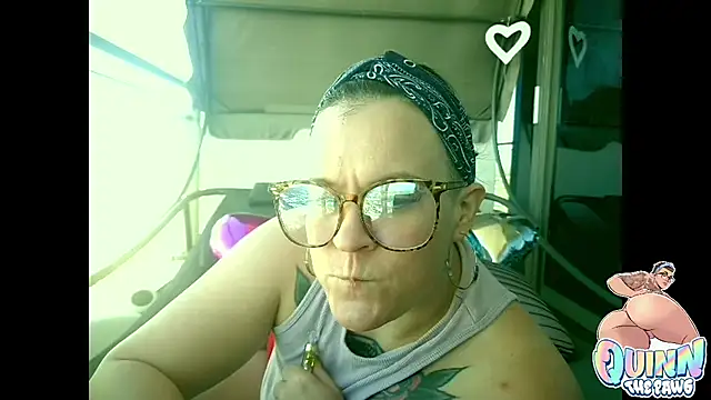 quinnmariexo online show from December 2025 05:08:02 PM