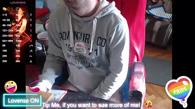 Snapshot of RealManHaveHairy chatting on March 2025 07:19:01 AM RealManHaveHairy online show from March 2025 07:19:01 AM