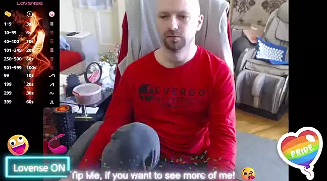 Snapshot of RealManHaveHairy chatting on March 2025 11:01:02 AM RealManHaveHairy online show from March 2025 11:01:02 AM