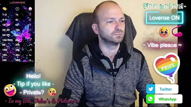 Snapshot of RealManHaveHairy chatting on September 2025 06:23:02 PM RealManHaveHairy online show from September 2025 06:23:02 PM