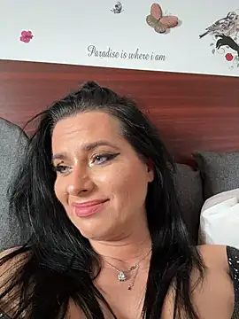 Hotmomcheckk  online show from January 2026 11:47:01 AM