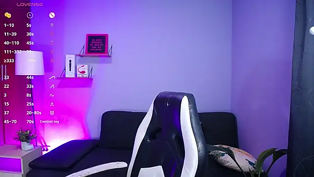 danny goddess online show from December 2024 03:45:02 AM