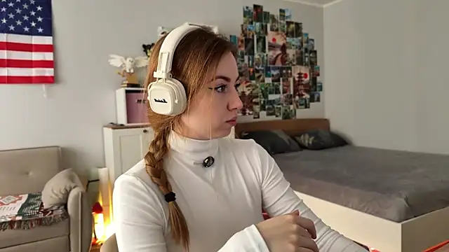 LinaWitch online show from March 2026 08:29:01 AM